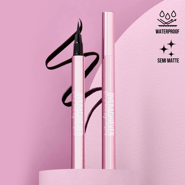 Overachiever On Point Liquid Liner (Delineador Negro) - Beauty Creations